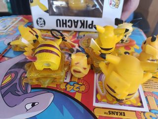 Lote Fantasía Pikachu: Figuras + Funko Pop!