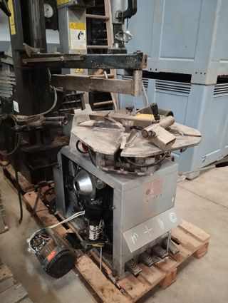 Máquina ruedas industrial usada