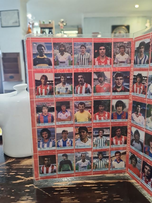 Álbum cromos Liga Española 83