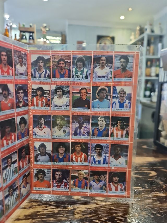 Álbum cromos Liga Española 83