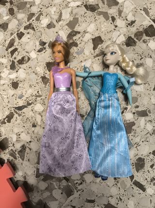 Muñecas Barbie, Frozen y Ariel
