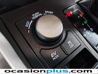 Lexus NX 300h Executive 4WD 145 kW (197 CV)