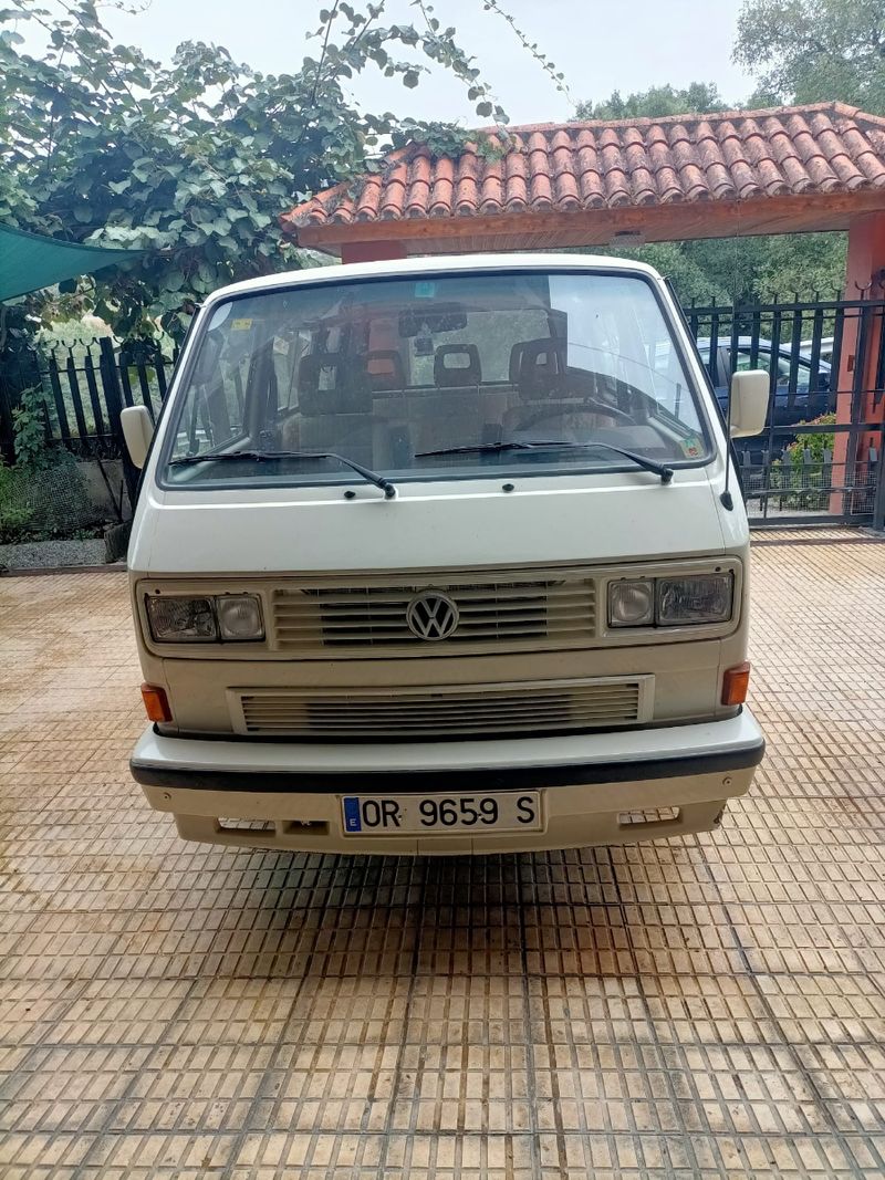Volkswagen Multivan 1990 - foto 1