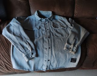 Cazadora vaquera ligera azul Pull&bear