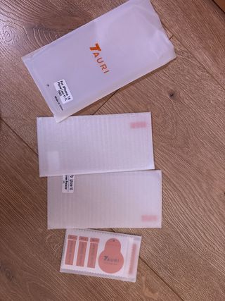 2 protectores cristal iPhone 16