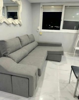 Sofá chaise longue gris