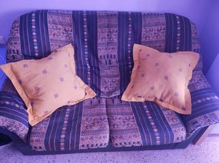 Sofá - Tejido verde y amarillo