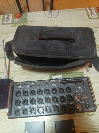 Mesa mezclas Behringer XR18
