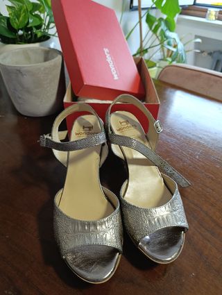Sandalias Wonders Plata