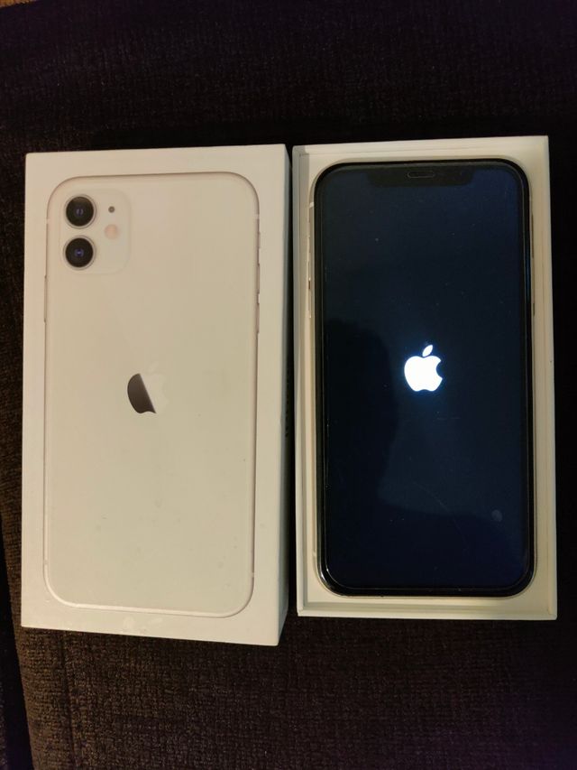 iPhone 11 + airpods 4