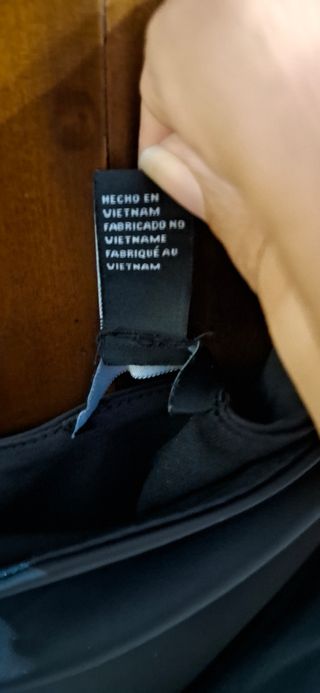 Vestito nero monospalla elegante