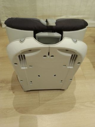 Silla coche porta bebés isofix nueva