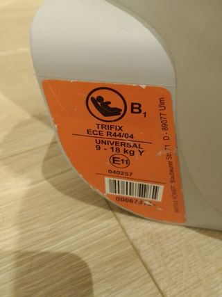 Silla coche porta bebés isofix nueva