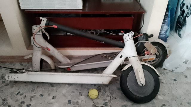 Patinete eléctrico Xiaomi averiado