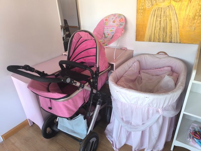 Coche, Cuna & cambiador bebé