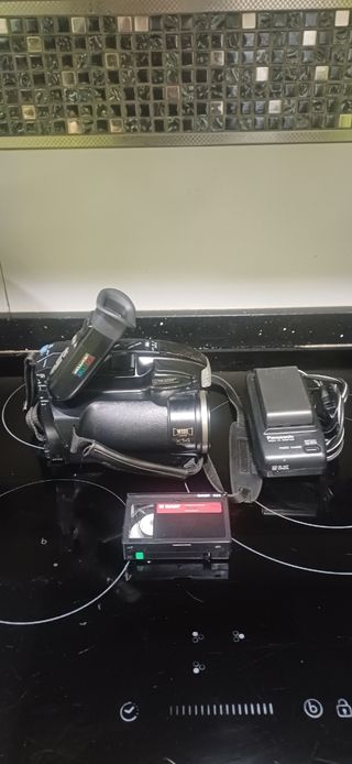 Videocámara Panasonic NV-RJ27 x14