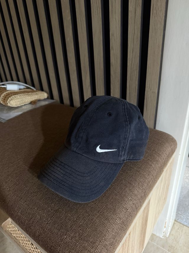 Gorra Nike negra vintage