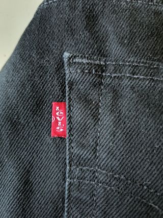 Vaqueros Levis negros