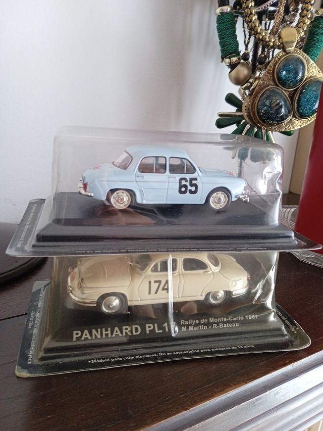 2 Miniaturas Renault 8 Gordini & Panhard PL17