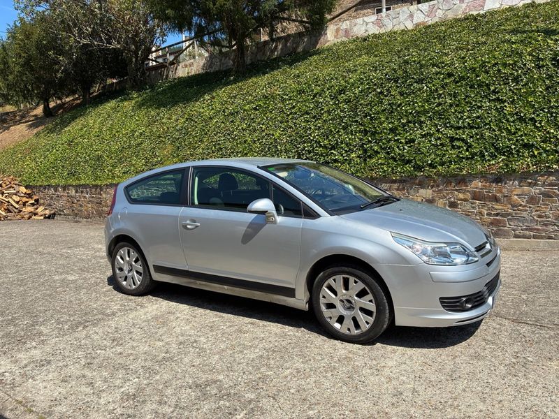 Citroen C4 2004 - foto 1