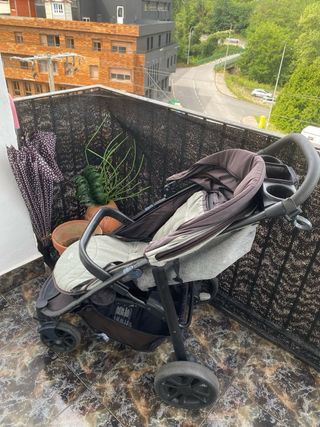 Cochecito Joie usado