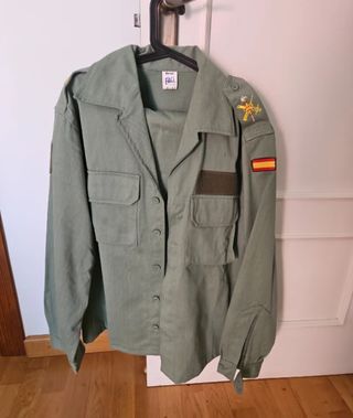 Kit ropa militar botas,zarga ,gorra,saco de dormir