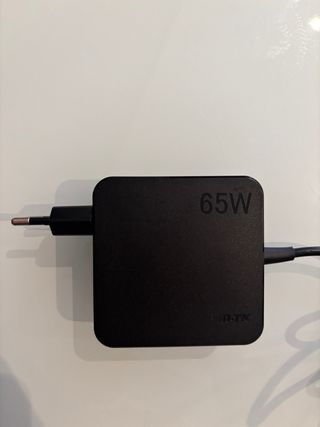 Cargador portátil 65W