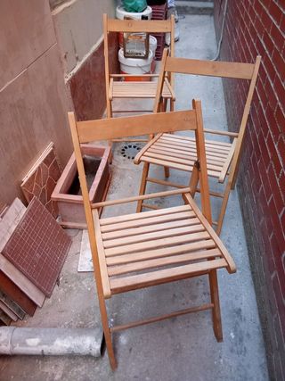 3 sedie pieghevoli in legno