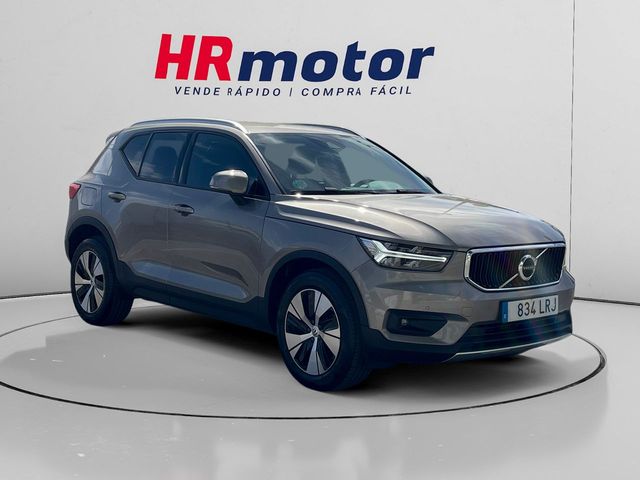 Volvo XC40 Momentum Pro 2WD