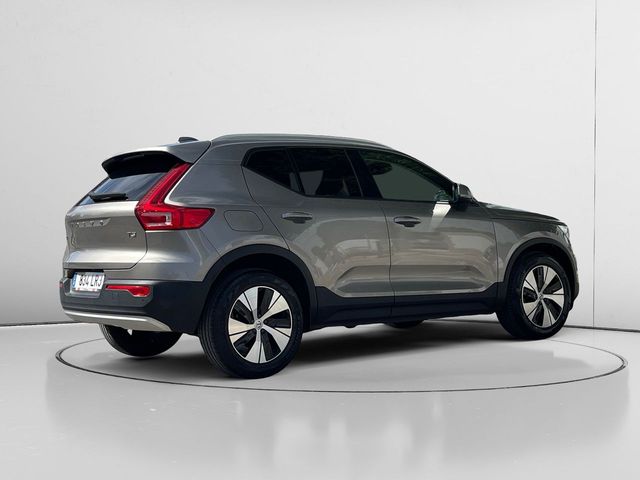 Volvo XC40 Momentum Pro 2WD