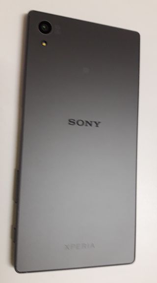 Sony Xperia Z5 nero + protezione