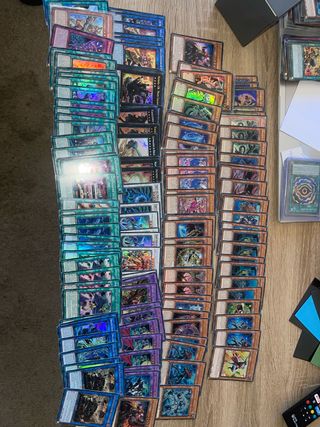 Pack cartas Yu-Gi-Oh! Estampida
todas las rarezas
