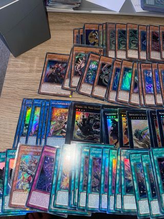 Pack cartas Yu-Gi-Oh! Estampida
todas las rarezas