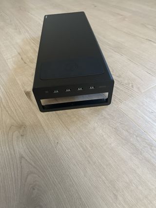Soporte ordenado para monitor
