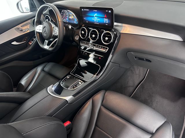 Mercedes-Benz GLC Coupé 300 AMG 2021