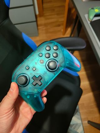 Nintendo Switch Pro Controller + carcasa