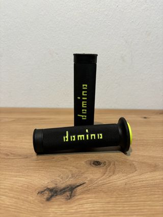 PUÑOS DE MOTO DOMINO