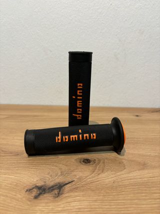 PUÑOS DE MOTO DOMINO