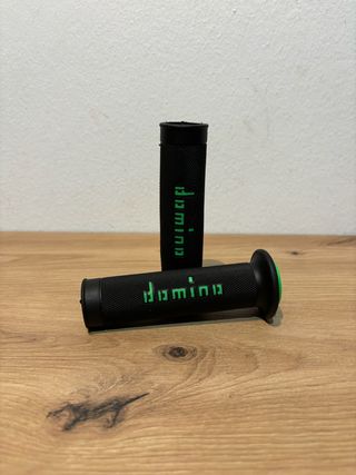 PUÑOS DE MOTO DOMINO