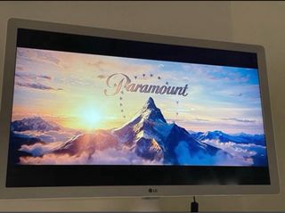 TV LG 24" smart tv blanco