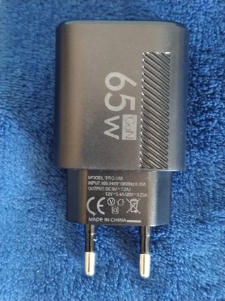 Cargador GaN 65W Negro + Cable USB-C