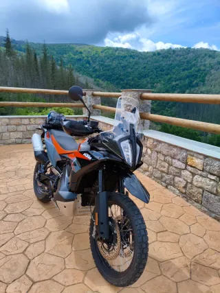 KTM Adventure 890