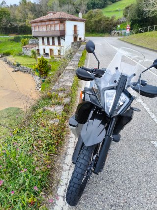 KTM Adventure 890