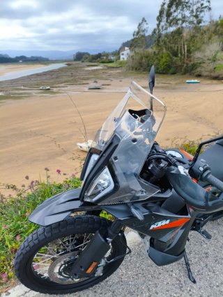 KTM Adventure 890