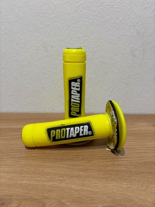 PUÑOS DE MOTO PRO TAPER