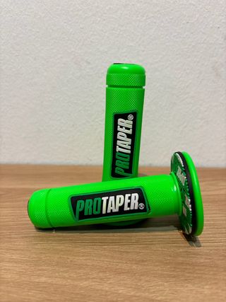 PUÑOS DE MOTO PRO TAPER