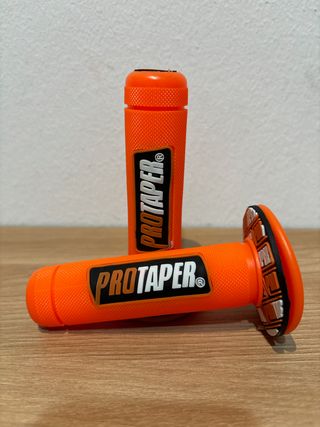 PUÑOS DE MOTO PRO TAPER