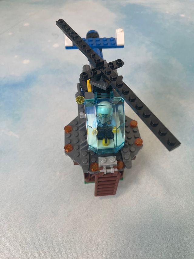 Helicóptero Lego Montaña