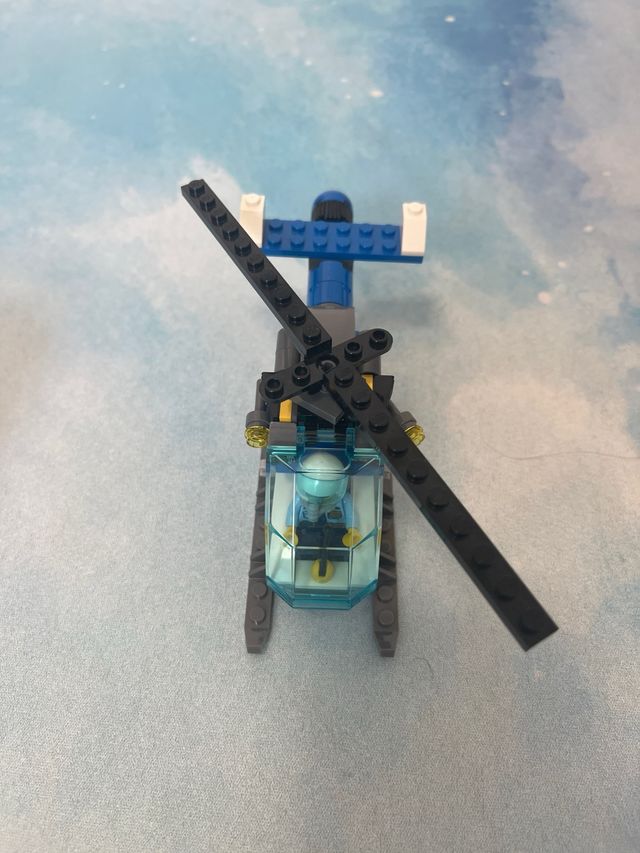 Helicóptero Lego Montaña