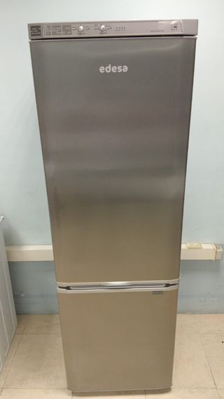 Nevera EDESA con garantía 
